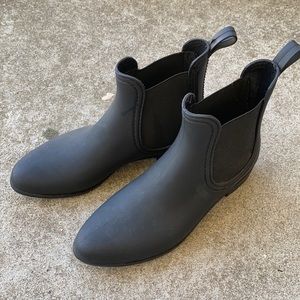 Rain Shoes